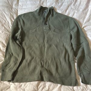 Olive Green Pullover Sweater Medium
